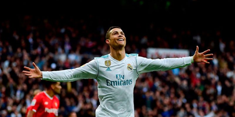 Cristiano Ronaldo - Ngôi Sao Vĩ Đại Trong Thế Giới Bóng Đá 6 Cristiano Ronaldo và thời kỳ huy hoàng ở Real